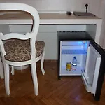 Via Mazzini ストレーザ