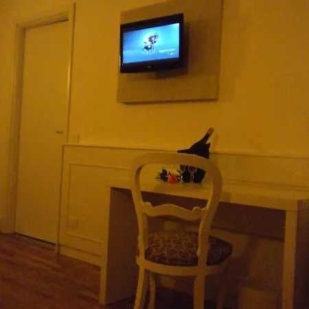 Via Mazzini Couette-café 3*