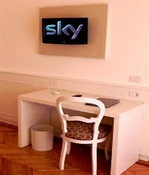 Via Mazzini 4* Stresa