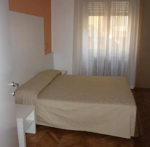 马泽尼大街住宅酒店 3*